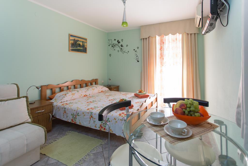Djurovic Apartments Montenegro Kotor Exterior photo