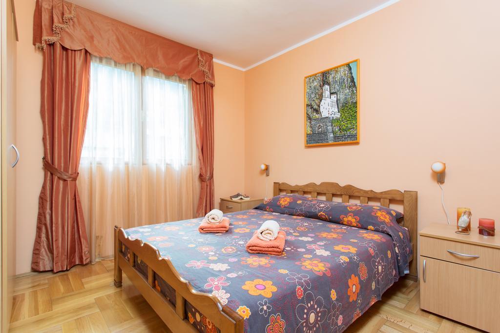 Djurovic Apartments Montenegro Kotor Exterior photo